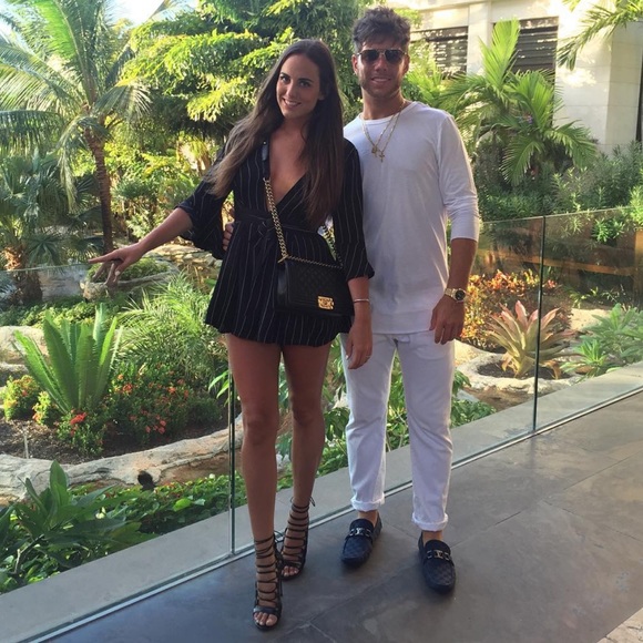 Shorts Romper - Picture 2 of 3